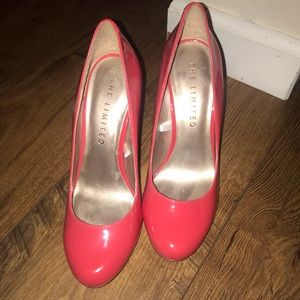 The Limited Coral Pumps